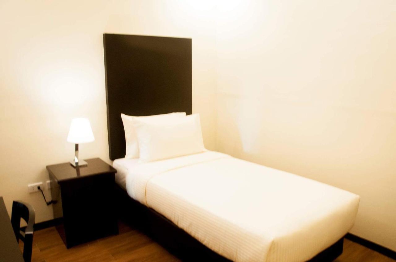 Pina Suites オルモック エクステリア 写真