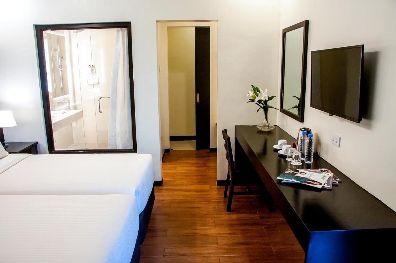 Pina Suites オルモック エクステリア 写真